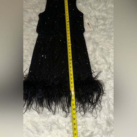 Eliza J Sequin Mock Neck Sleeveless BlousonFeather Trim Sheath Dress,  Size 6 - Picture 6 of 9